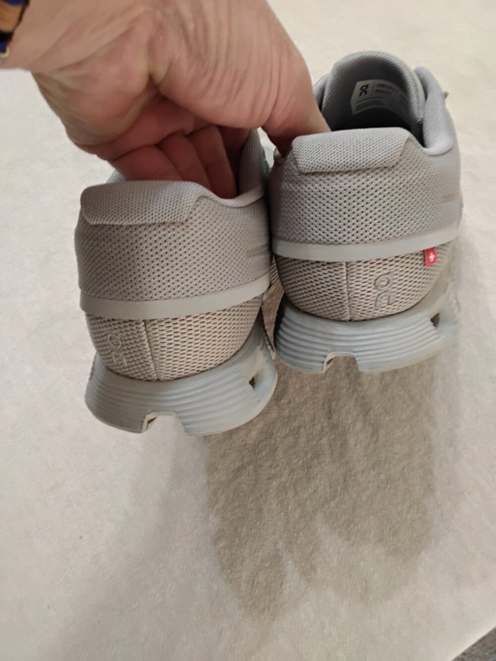 On Cloud 5 "Fog/Alloy" Men's Size 11 - Excellent Condition - Picture 5 of 11